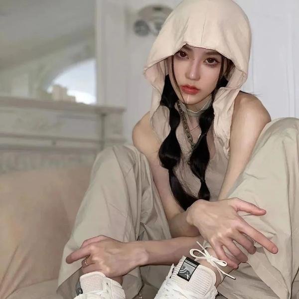 英格丽向西行海报