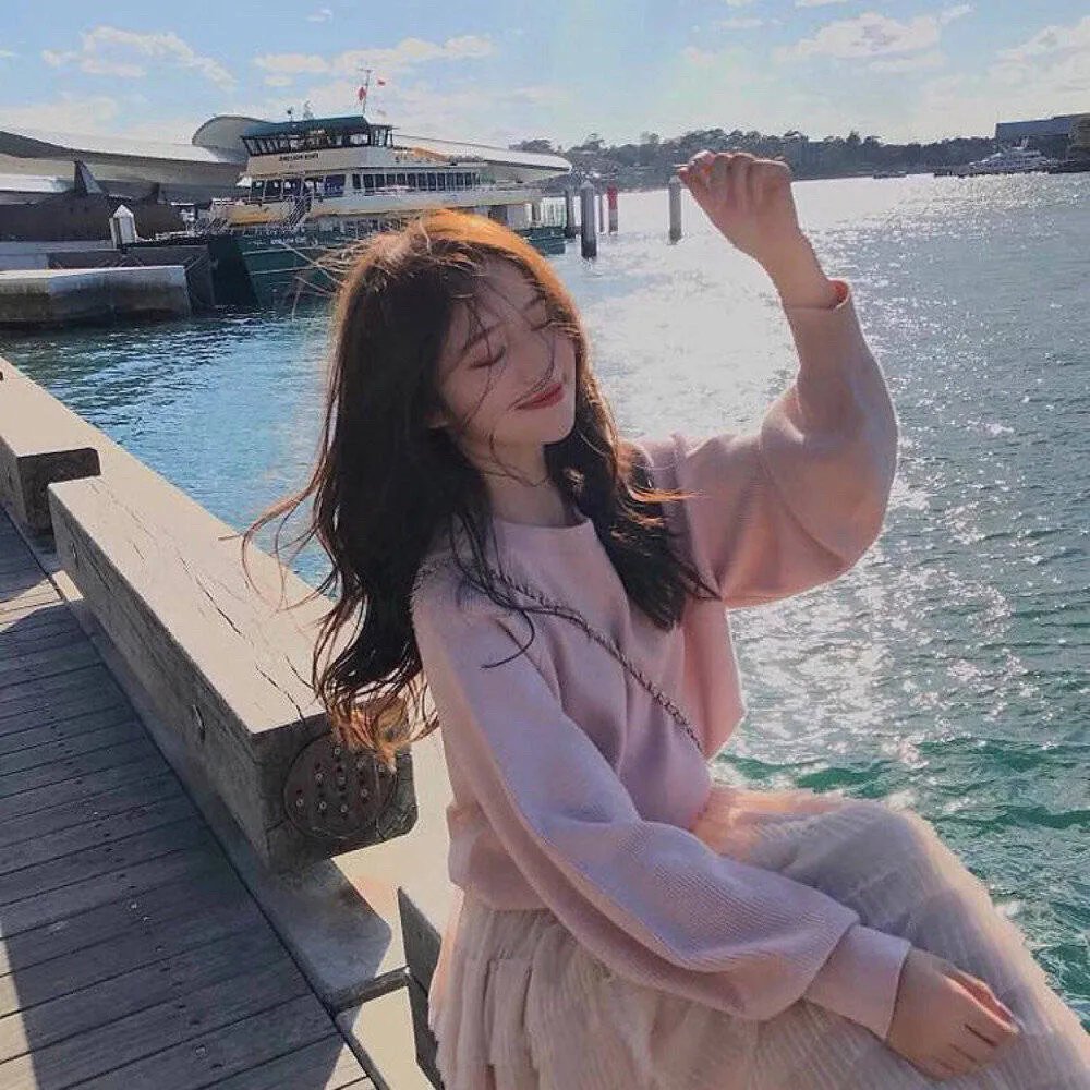 小姐好黑海报
